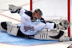 伯恩茅斯半场风暴席卷森林，塔韦尼耶克鲁皮双星闪耀