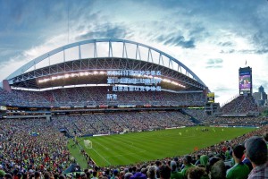 沃尔科特建言枪手更衣室，埃泽崛起敲响警钟，厄德高需以竞争焕发新生